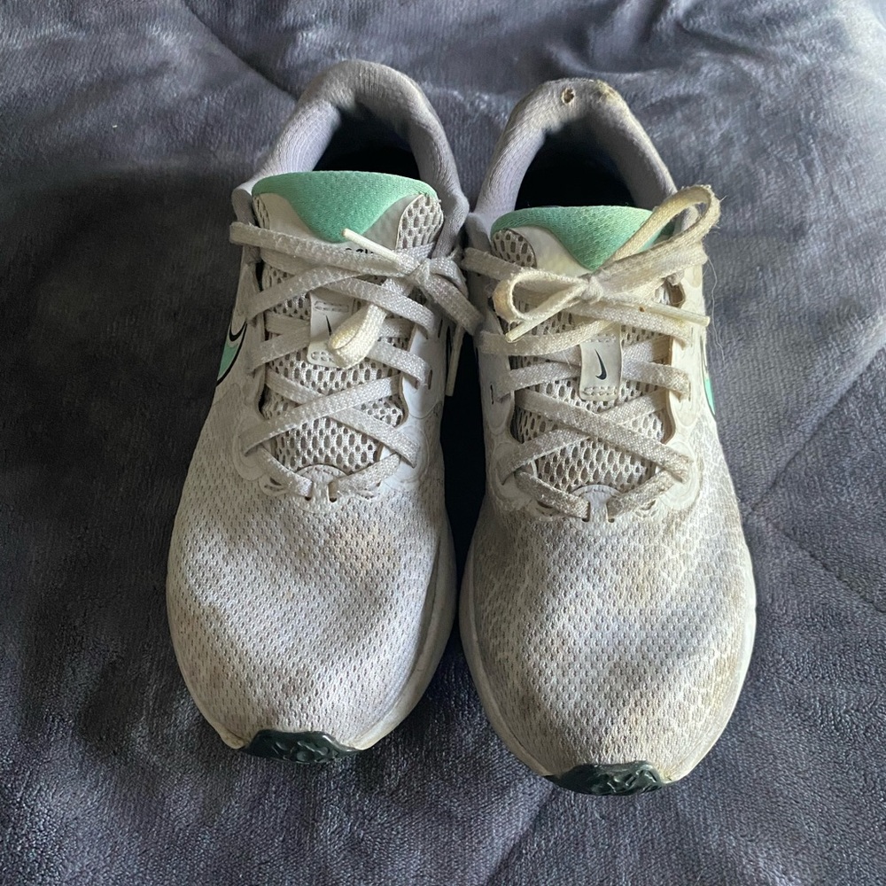 Nike Mint and White Sneakers